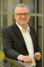 Dr. Manfred Gossen 