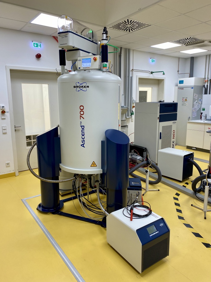 WGD_700MHz_NMR