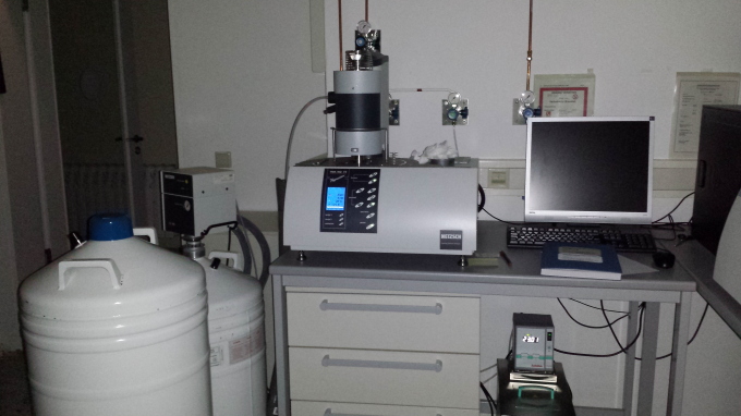 Thermo-Mechanische-Analyse: TMA 402 F3 Hyperion (NETSCH)
