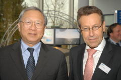 Prof. Dr. LU Yongxiang und Prof. Wolfgang Kaysser