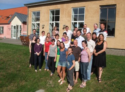 The students and scientists of the summer school