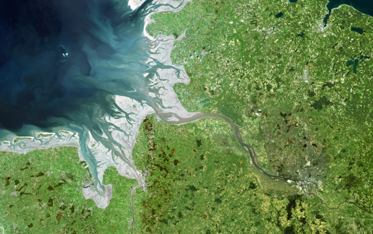 Satellitenbild  Elbmuendung bis Geesthacht