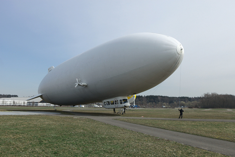 the airship 