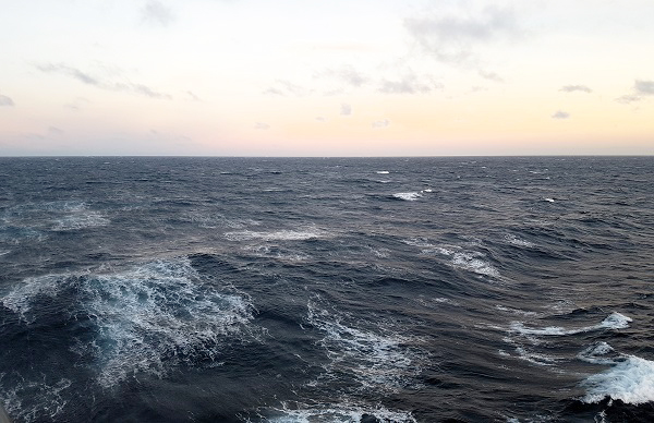 Researchers from the Helmholtz Centre Hereon have investigated the interactions between air and water currents at sea. Photo: Marc Buckley
